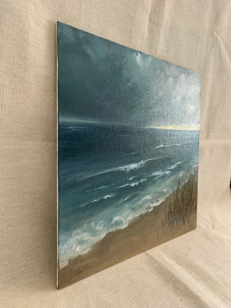 Peinture originale de paysage marin à l'huile, peinture de plage orageuse, huile sur toile 8 x 8, paysage marin de mauvaise humeur, peinture nuageuse sombre, peinture de mauvaise humeur de l'océan image 3