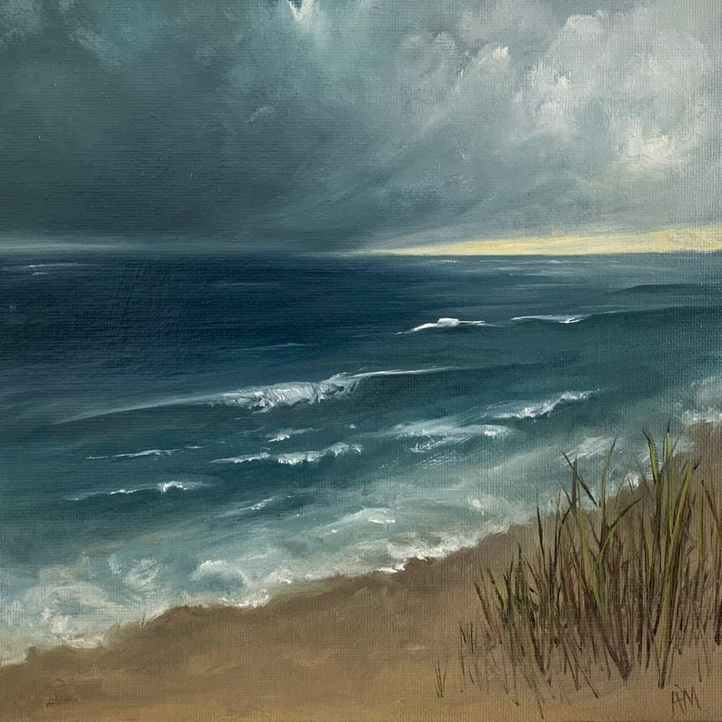 Peinture originale de paysage marin à l'huile, peinture de plage orageuse, huile sur toile 8 x 8, paysage marin de mauvaise humeur, peinture nuageuse sombre, peinture de mauvaise humeur de l'océan image 1