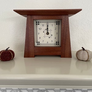 Small Mission/Craftsman/Arts & Crafts Mantle Clock