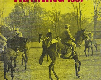 HORSES IN TRAINING 1967 Sporting Chronicle pub. 576 pages