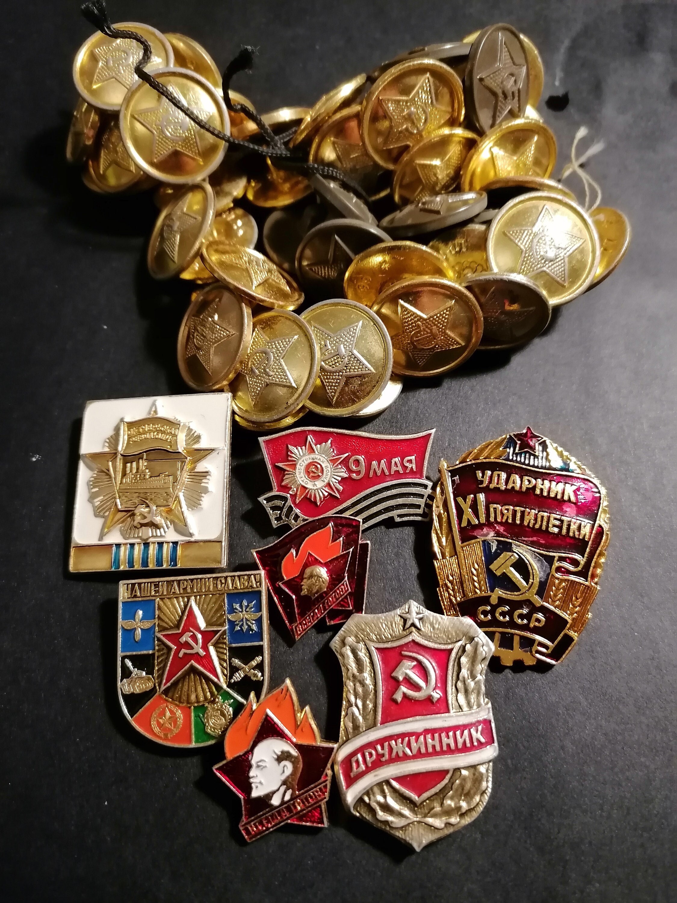 10-100 BUTTONS FROM THE SOVIET UNION. 22MM. GOLD ANCHOR, MARINE, NAVY