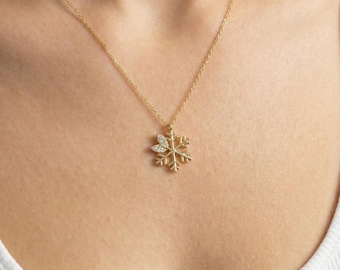 14K Gold Snowflake Necklace, Sterling Silver Winter Charm, Dainty Christmas Gift For Her, Minimalist Holiday Jewelry, Cute Snow Pendant