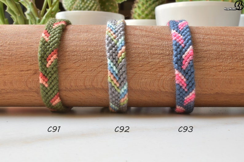 Freundschaftsarmband-Handgefertigt für Handgelenk oder Fußkettchen, geflochtenes Baumwollarmband, Boho-Stil, Makramee, Geschenke, geknotetes Armband, Schmuck Bild 10