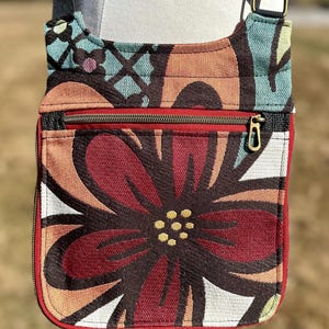 Bolso bandolera brillante / Estampado floral rojo intenso / Bolso de mano de tela tapizada / Monedero seguro / Cartera de viaje / Bolso bandolera Flora Pop
