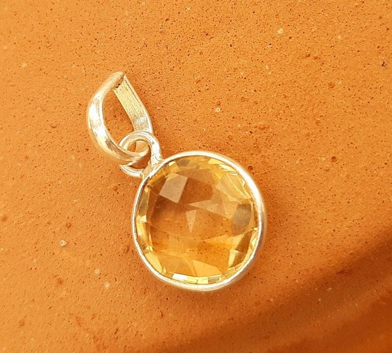 Citrine pendant of golden best sale healing