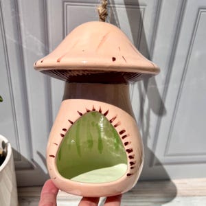 70s Mushroom Hanging Air Plant Holder