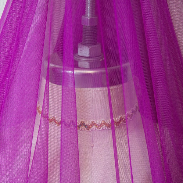 tissu de couleur magenta viva, couleur de l'année tissu rose violet, tissu fuchsia, tulle rouge violet, tissu violet, tulle doux rose fuchsia