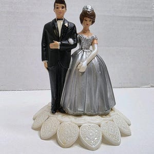 Vintage Wilton Wedding Cake Topper Bride Groom Hong Kong