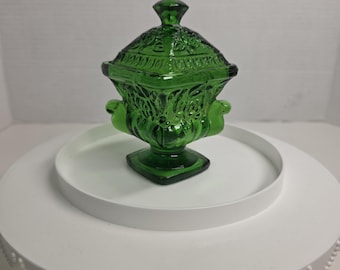 Dulcera miniatura de cristal verde esmeralda vintage con pedestal y tapa.