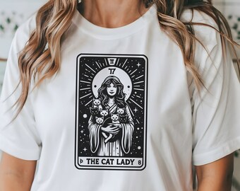 Camiseta The Cat Lady Tarot | Camiseta unissex de manga curta | Bella Canvas 3001 | Camiseta engraçada Tarot | Camiseta Crazy Cat Lady | Presente Tarot Cat Lover