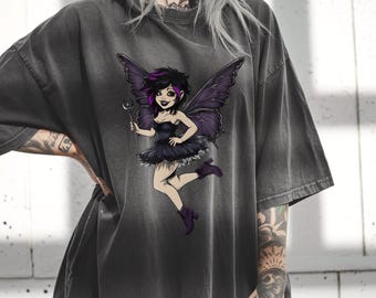 Camiseta de hada emo / Colores cómodos 1717 / Camiseta con gráfico de hada gótica punk / Camiseta de chica gótica alternativa / Regalo de estética oscura y caprichosa