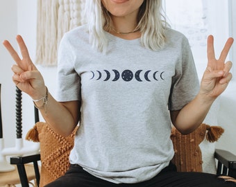 Himmlische Mond Phasen T-shirt | Unisex Kurzarm T-Shirt | Bella Canvas 3001 | Witchy mystisches T-Shirt | Astrologie-Shirt