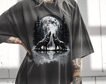 Howling Wolves In The Woods T-shirt | Unisex Short Sleeve Tee | Comfort Colors 1717 | Alt Clothing | Vintage Animal Wolf Camping Nature Gift