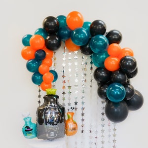 Halloween Pregnancy Announcement Decorations, Potions Bar Balloon garland Banner, Halloween Themed Balloon Garland Arch Decorations