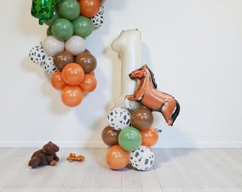 First Rodeo Balloon Column Kit: Western Cowboy Birthday Party Decor