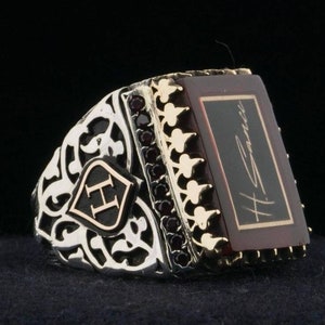 Anillo de plata de ley con grabado de ámbar de fuego para hombre, anillo con letras, anillo ajustable hecho a mano, anillo de clase, anillo con firma, anillo de regalo para hombre
