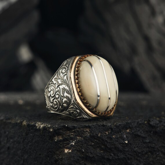 Handmade Sterling Silver Mother of Pearl Ring – Engraved Elegant Design, Unique Adjustable Gift