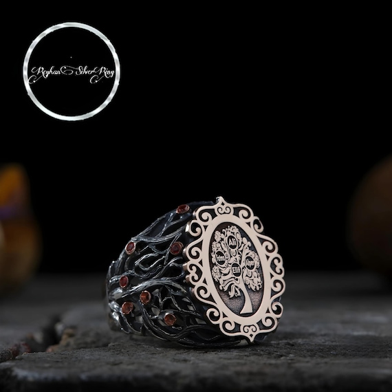 Personalized Family Tree Ring – 925 Sterling Silver, Bark Texture, Custom 4 Names, Red Gemstones