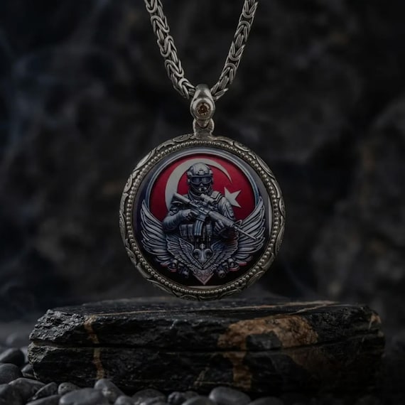 Personalized Turkish Wolf Necklace – Bozkurt Medallion 925 Sterling Silver, Custom Name