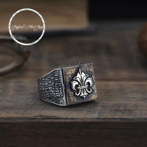 Capped Square Sterling Silver Ring: Lily Flower Solomon Seal