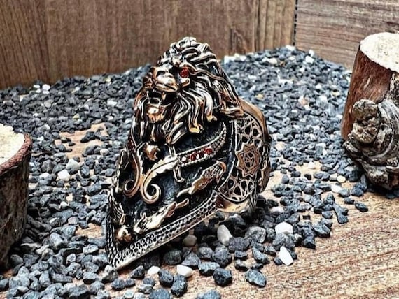 Maned Lion 925 Sterling Silver Ring: Adjustable Sword Design