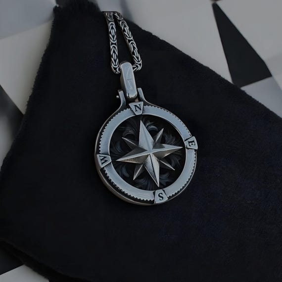 Custom Design Double-Sided Silver Compass Necklace | Personalized Name I Unique Jewelry for a Sailor Lover