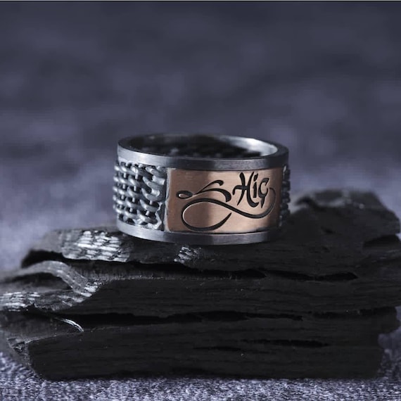 Adjustable Silver Men's Ring with Knitted Straw Detail