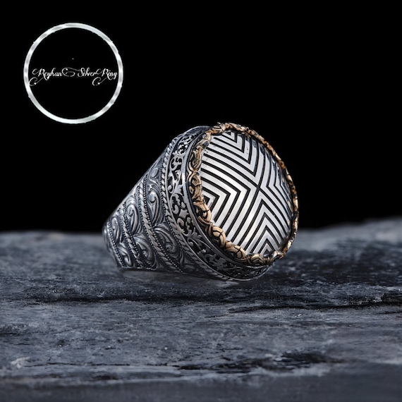 Handmade 925 Sterling Silver Men's Ring: Adjustable Oval Design