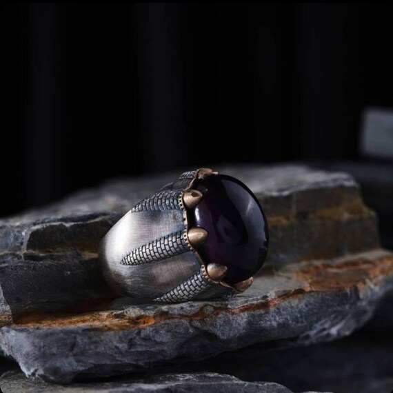 Tumbled Silver Amethyst Ring - Clawed Wall Motif Design - Unisex Rings