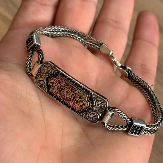 Ayatul Kursi Engraved Silver Bracelet with Personalized Name – Handmade Islamic Jewelry