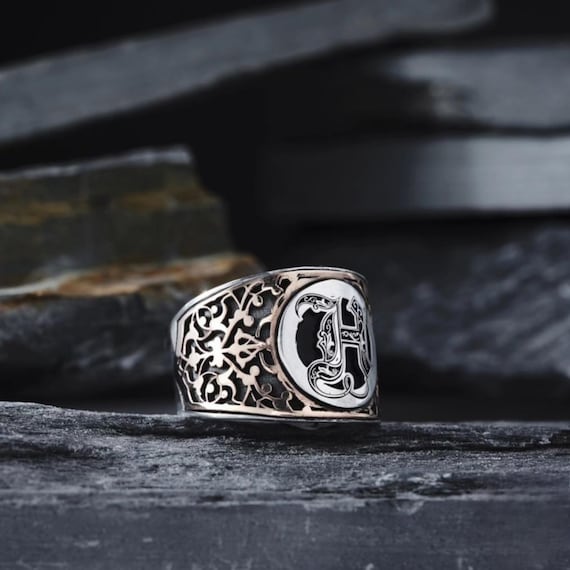 Personalized Sterling Silver Initial Ring – Engraved Oval Signet, Customizable Gift