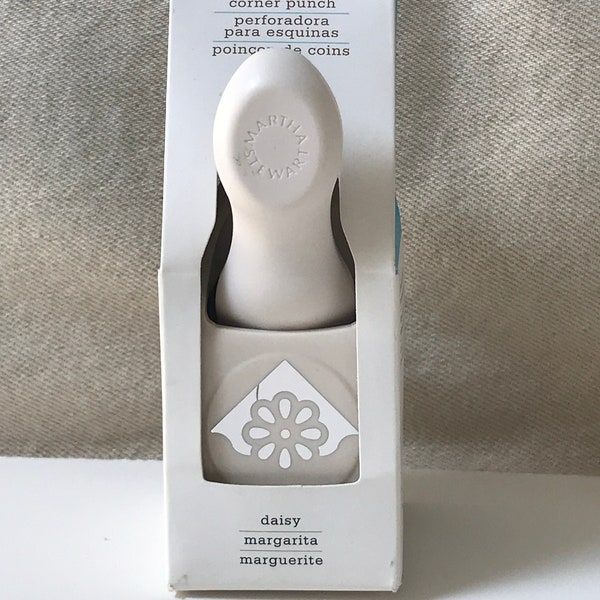 Martha Stewart Daisy Corner Craft Punch, Scrapbooking, Edge Paper Punch, NIB