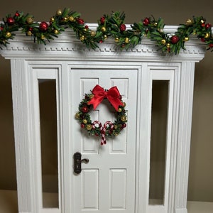 1:12 Scale Miniature Christmas Wreath, Dollhouse Christmas Decoration, 1/12 Christmas Candy Cane Wreath, Miniature Xmas Decoration, Diorama