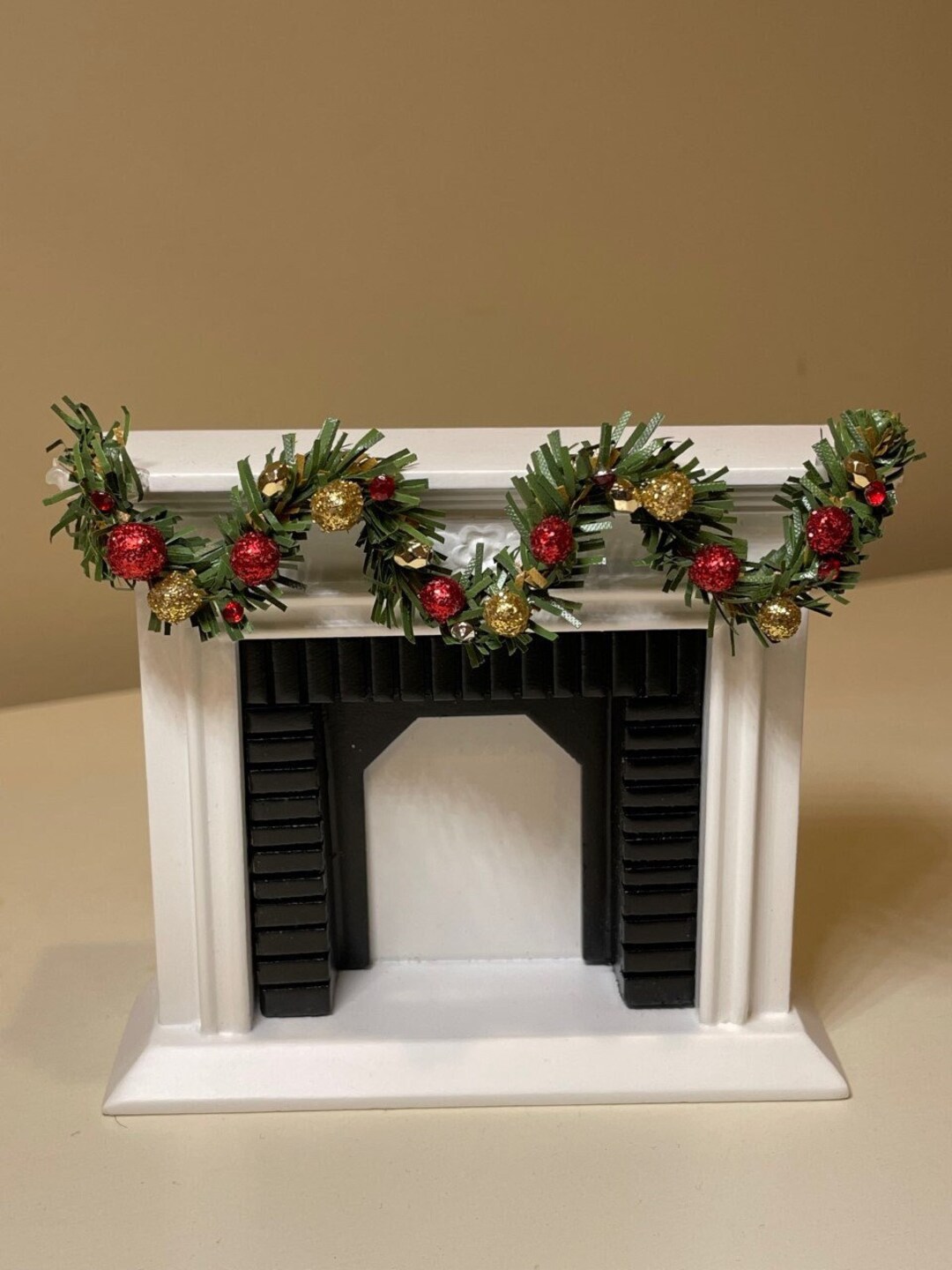 112 Scale Miniature Christmas Garland, Dollhouse Christmas Decoration, 1/12 Christmas Garland