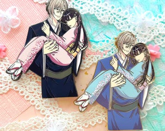 My happy marriage: Kudo and Miyo couple enamel pin
