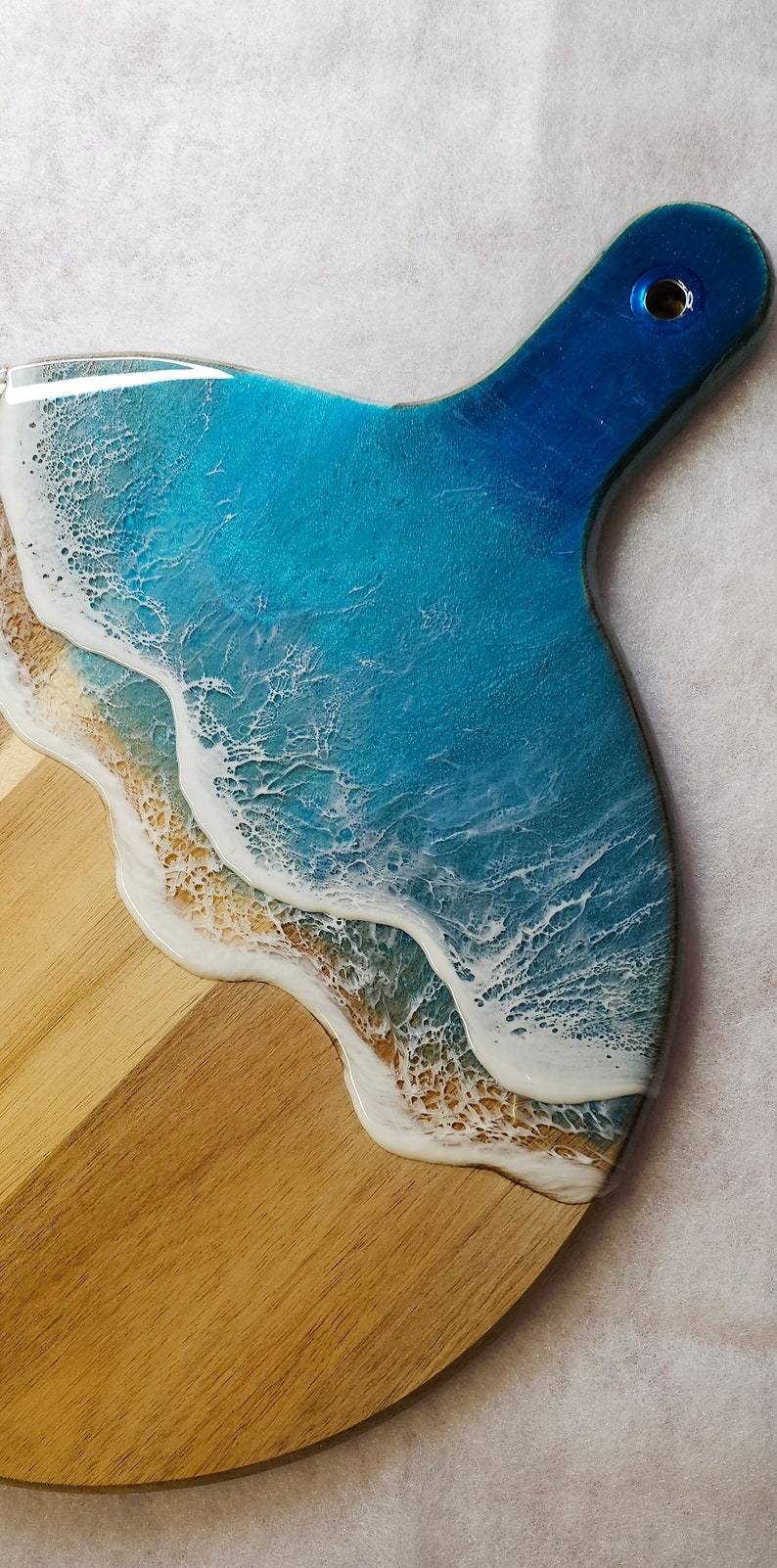 Holzbrett Meer Ozean Ocean Art Frühstücksbrett Schneidebrett Resin Harz Servierbrett Geschenk TK-Kunst Holz Wellen Servieren Nr.2 Rund 40 x 30cm