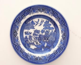 Vintage Churchill Blue Willow 8.5" Plate