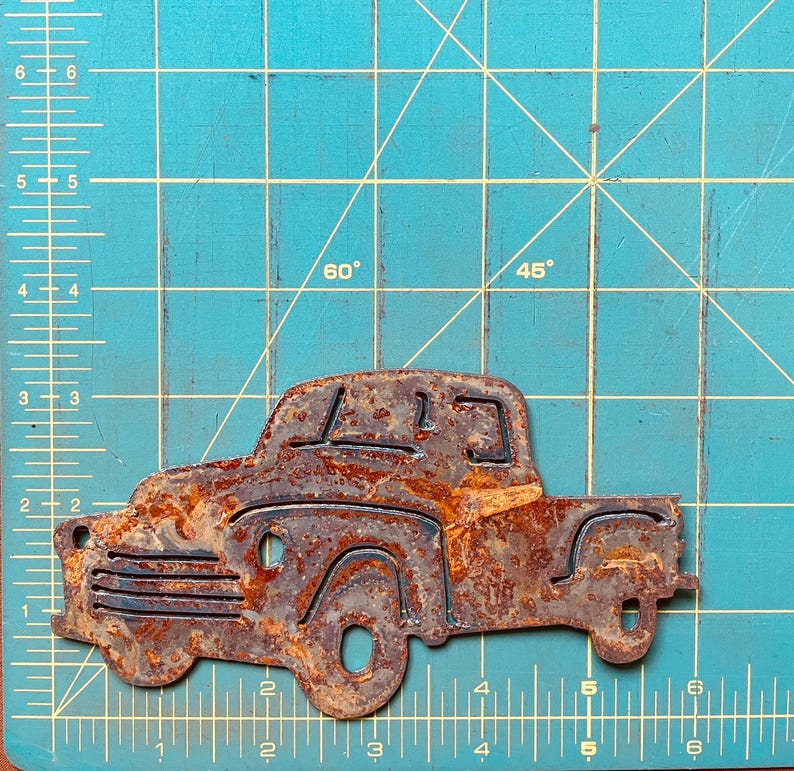 Camion vintage en métal rouillé, décoration murale style ferme - Plaque en acier de 15 cm | Décoration rustique pour la maison de campagne | Élément décoratif western image 2