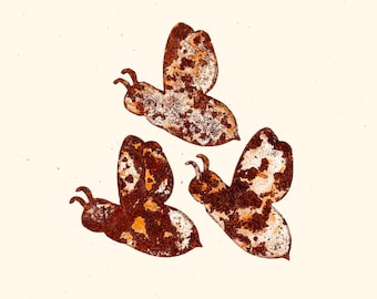 Rusty Metal Bumblebees: Rustic Garden Decor, Set of 3