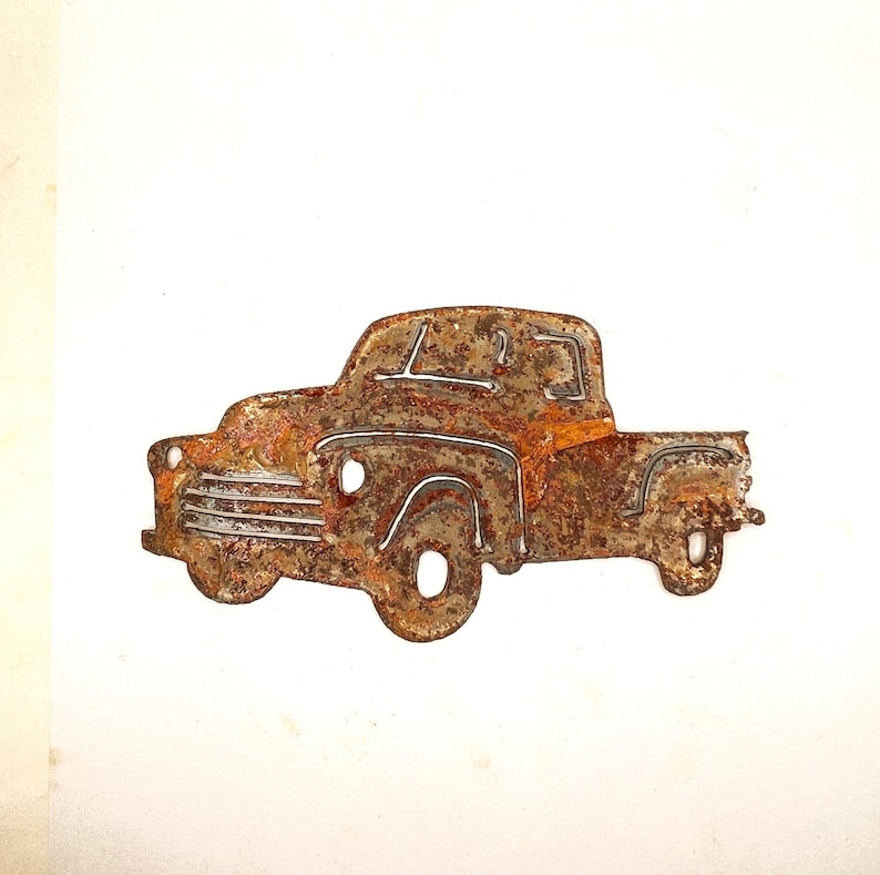 Camion vintage en métal rouillé, décoration murale style ferme - Plaque en acier de 15 cm | Décoration rustique pour la maison de campagne | Élément décoratif western image 1