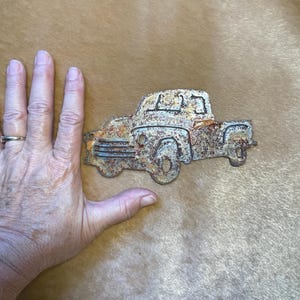 Camion vintage en métal rouillé, décoration murale style ferme - Plaque en acier de 15 cm | Décoration rustique pour la maison de campagne | Élément décoratif western image 3