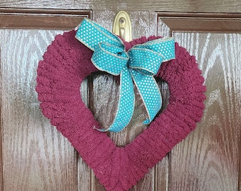Chunky Yarn Heart Wreath, Yarn Valentines Wreath, Gender Reveal Party, Nursery Decor, Nursery Wall Decor, Heart Wall Art