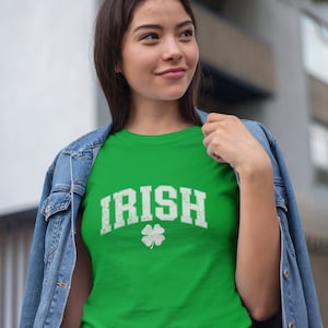 Irish Shamrock St. Patrick&#39;s Day Women&#39;s T-Shirt St Patrick&#39;s Day. Irish Gift. Drinking Shirt. Saint Patrick&#39;