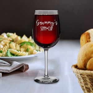 Grammy&#39;s Sippy Cup Engraved Stemmed Wine Glass Mother&#39;s Day Gift, Gift For Grandma, Pregnancy Announcement for New Grandma, Grandma To Be.
