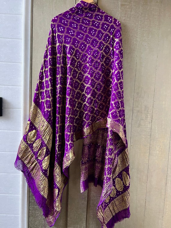 Mauve Pink Bandhani Silk Scarf from Rajasthan Mauve Pink Bandhani Silk Scarf from Rajasthan