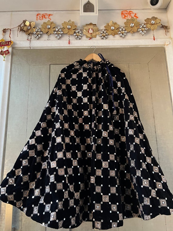 Black velvet lehenga skirt 2025