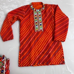 Prachtige uniseks kinderen leheriya kurta | Kutch Work Garba-outfit | Kurta-pyjama voor kinderen | Indiase Dandiya-jurk voor kinderen | Kinderkleding Traditionele kleding