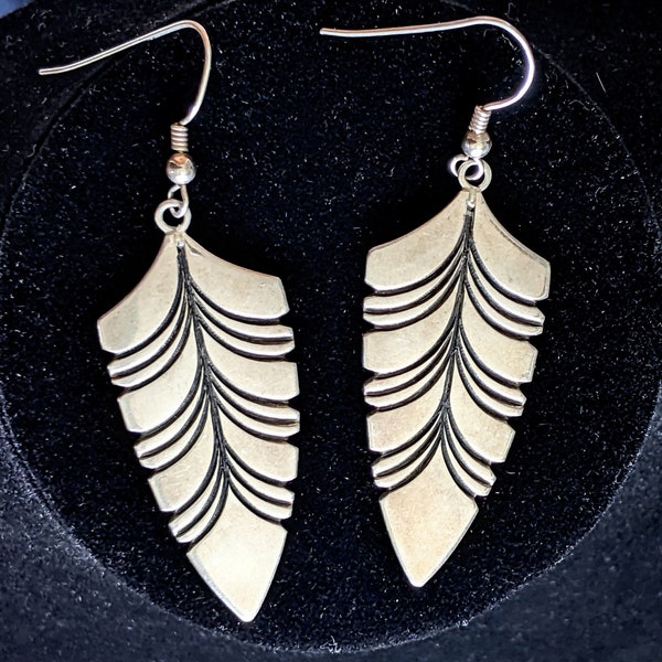 Sally Yazzie Navajo 12g Sterling Silver Stamped Feather Drop Earrings