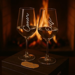 Personalized Stemless Wine Glass Set in Wooden Box – Custom Engraved Wine Glasses Gift for Couples