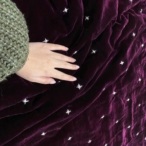 Burgundy Silk Velvet Quilt Blanket |  Hand-Stitching Customized Quilt | Luxury Velvet Bedding Set | Throw Blanket For Winter